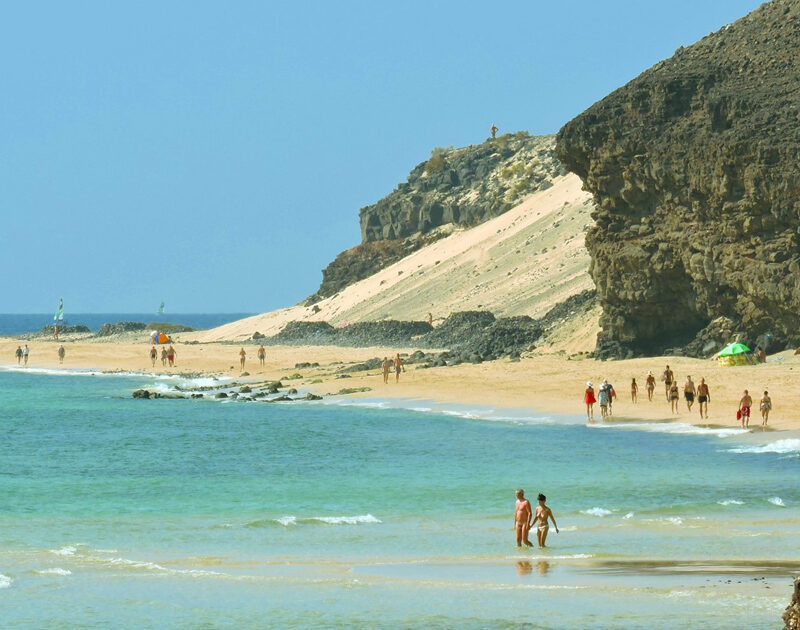 Playa de Mal Nombre, una spiaggia selvaggia dai colori mozzafiato
