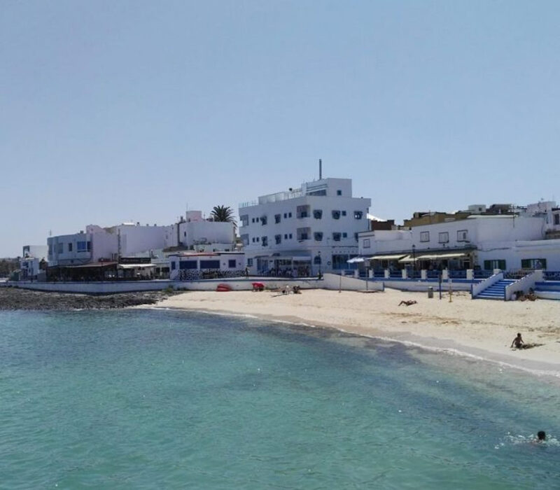 Playa El Muelle Chico per gli amanti del sup a Fuerteventura